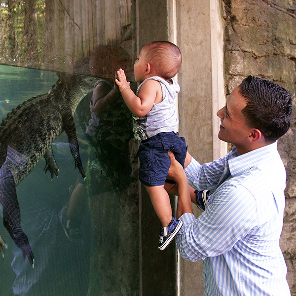 Guests at Alligator Cove